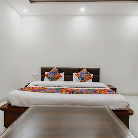 Fabexpress Yuvan Gouharganj Zewnętrze zdjęcie